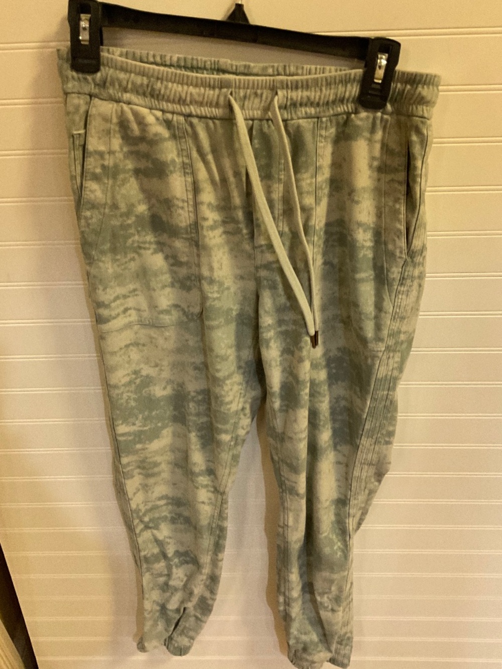 Athleta Balance Jogger Willow Abalone Gray Tye Dye Pants Size: SP Pre Owned